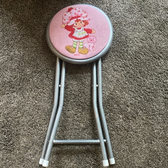 Vintage 2004 Strawberry Shortcake & Cat Custard 18” Metal Folding Stool - Picture 1 of 11